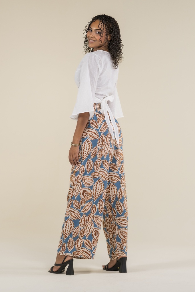 Lola Bleu à Feuilles